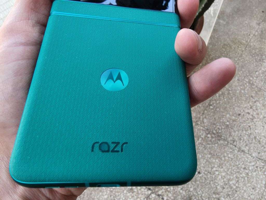 razr 70 retro