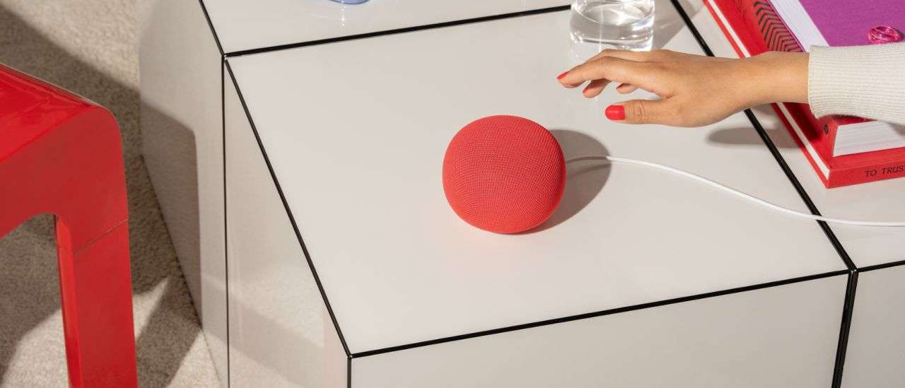 google_home_speaker_berry