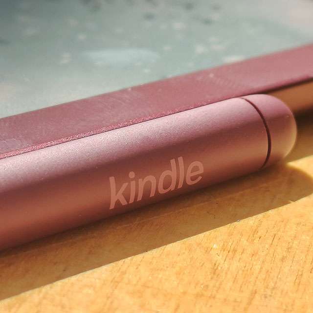 Il pennino in dotazione al Kindle Scribe Colorsoft