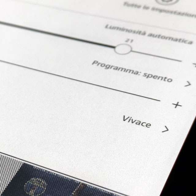 Si può scegliere lo stile di colore: Standard o Vivace