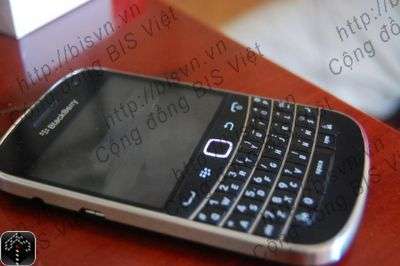 BlackBerry Bold Touch 9900/9930