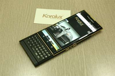 BlackBerry Priv placcato in oro