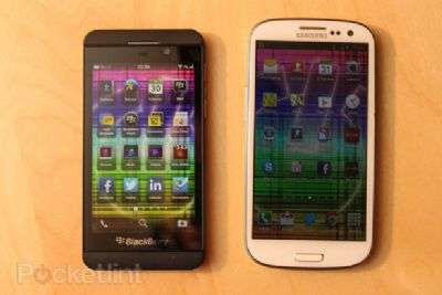 BlackBerry Z10 vs iPhone 5 vs Galaxy S3 vs Lumia 820