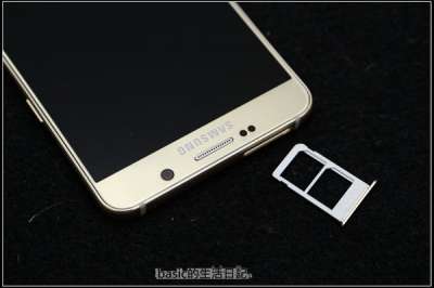 Galaxy Note 5 dual-SIM [Fonte ePrice] 
