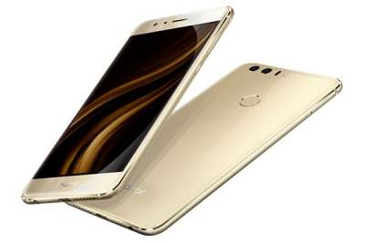 Honor 8 nella colorazione Gold