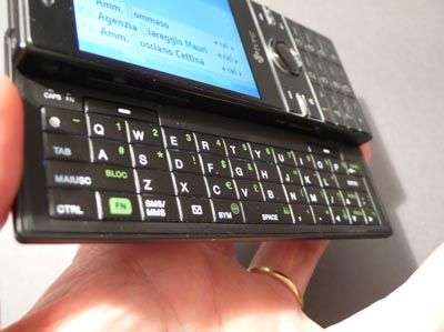 HTC S740 