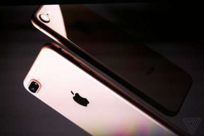 iPhone 8