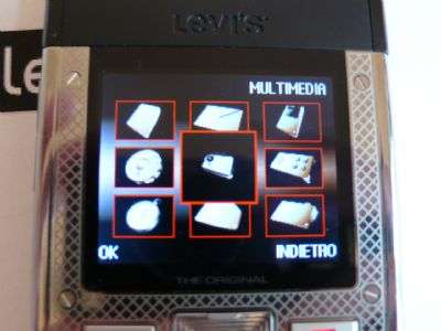 Il display del Levi's Phone