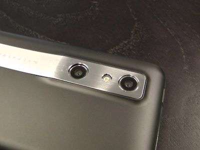 LG Optimus 3D