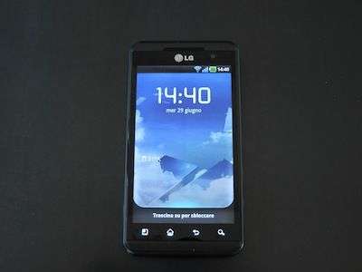 LG Optimus 3D