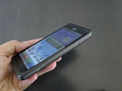 LG Optimus 3D