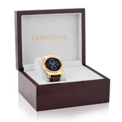 Watch Urbane Luxe è offerto in un'elegante confezione al prezzo di circa 1.070 euro
