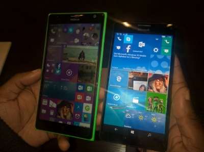 Lumia 1520 (sinistra) e Lumia 950 XL (destra)