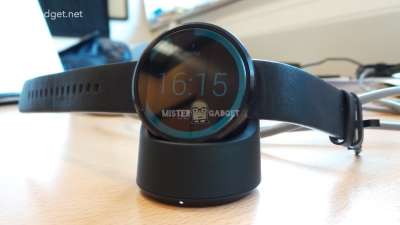 Moto 360