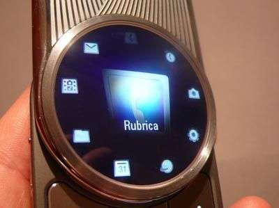 Motorola Aura 