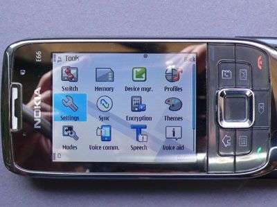 Nokia E66 