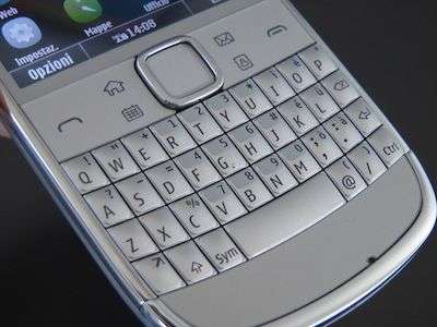 Nokia E6