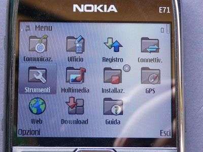 Nokia E71 