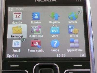 Nokia E72 