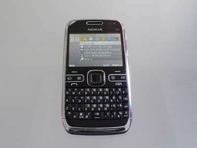 Nokia E72 