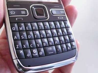 Nokia E72 