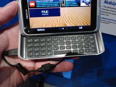 Nokia E7