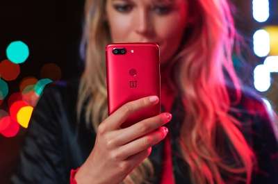 OnePlus 5T Lava Red