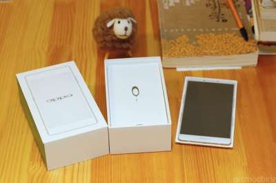 Oppo R7 Plus Unboxing (foto 3)