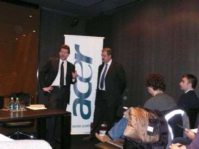 Presentazione Acer Aspire 1410 Vodafone