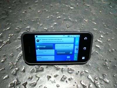 Presentazione Motorola Backflip