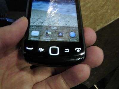 RIM BlackBerry Curve 9380
