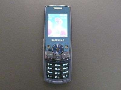 Samsung J700 