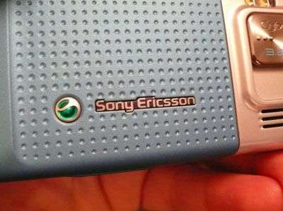 Sony Ericsson C702 