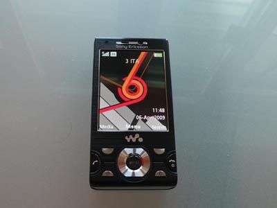 Sony Ericsson W995 