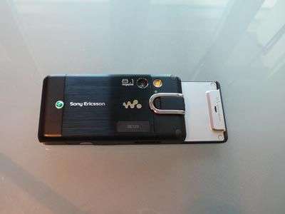Sony Ericsson W995 