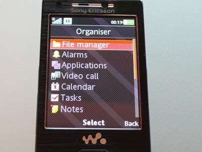 Sony Ericsson W995 