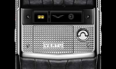 Vertu Signature Touch Clous de Paris