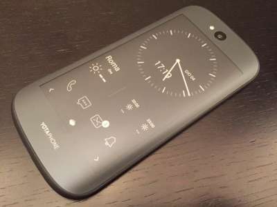 YotaPhone 2