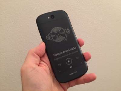 YotaPhone 2