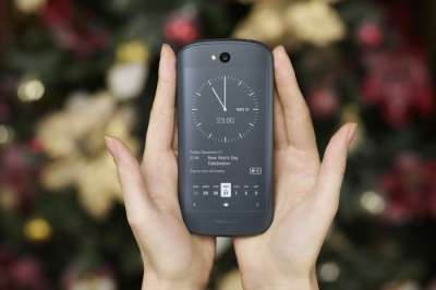 YotaPhone 2