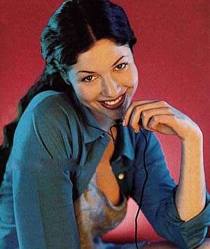 Sarah nella campagna cartacea