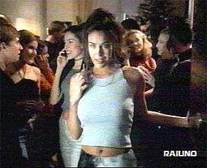Tutta di bianco vestita, per lo spot natalizio