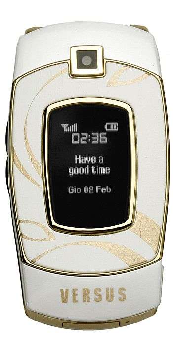 Samsung SGH-E500 Versus