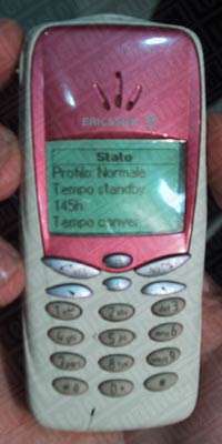 Visualizza la scheda di questo cellulare